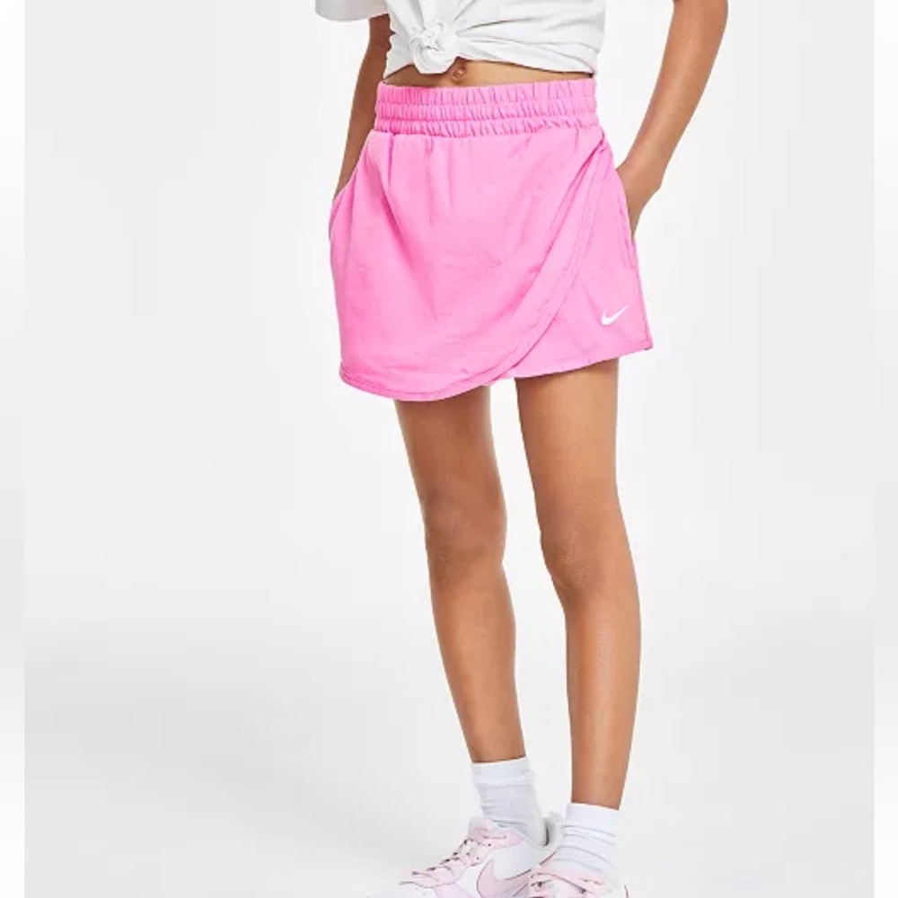 NWT Nike Breezy Mid-Rise Skort W/ Brief Liner – Size Big Girls XL